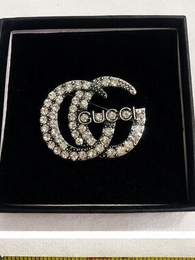 Gucci Silver Crystal Double G Gucci Logo Brooch